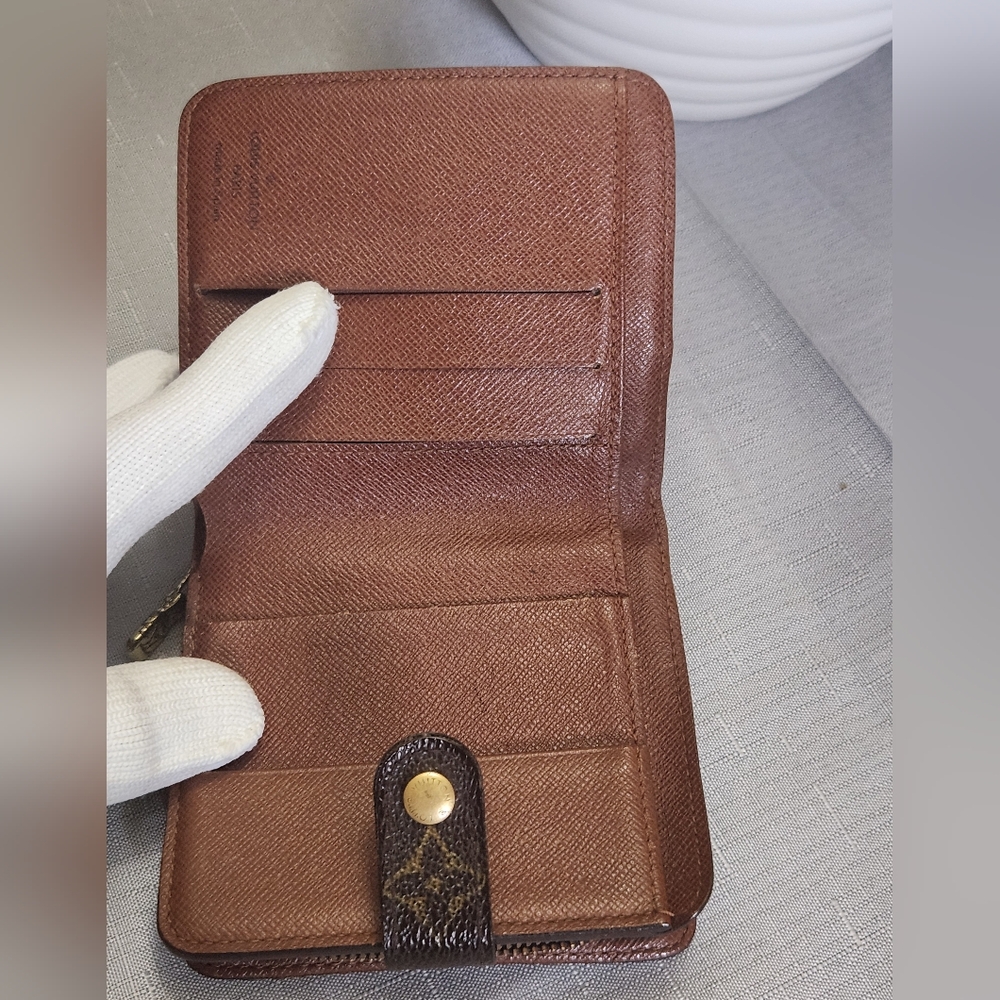Louis Vuitton Compact  Monogram Wallet - Picture 2 of 5